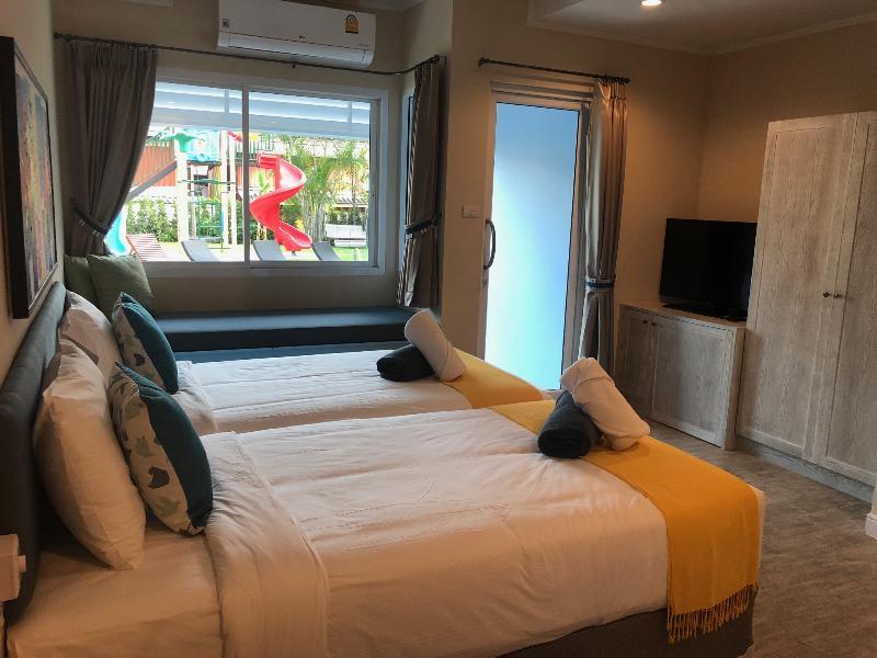 Surf And Resort 3*