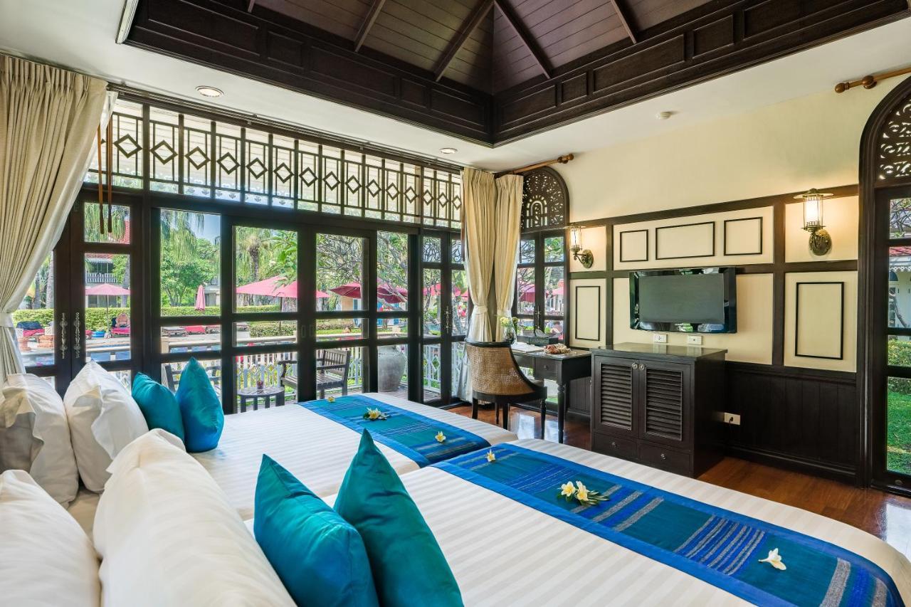 Wora Bura & Hua Hin