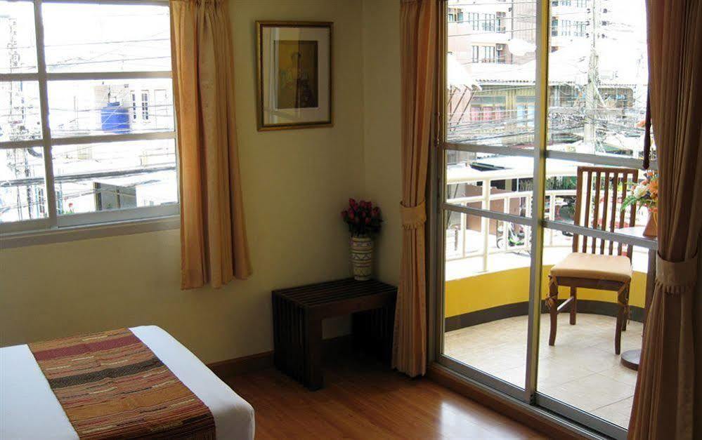 Chomsin ชมสินธุ์ Hotel HHQ