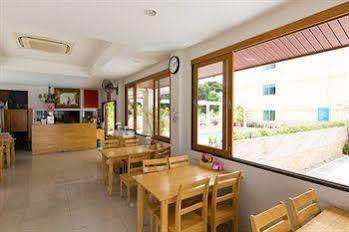 Oyo 227 Suchaya House Khách sạn 3*