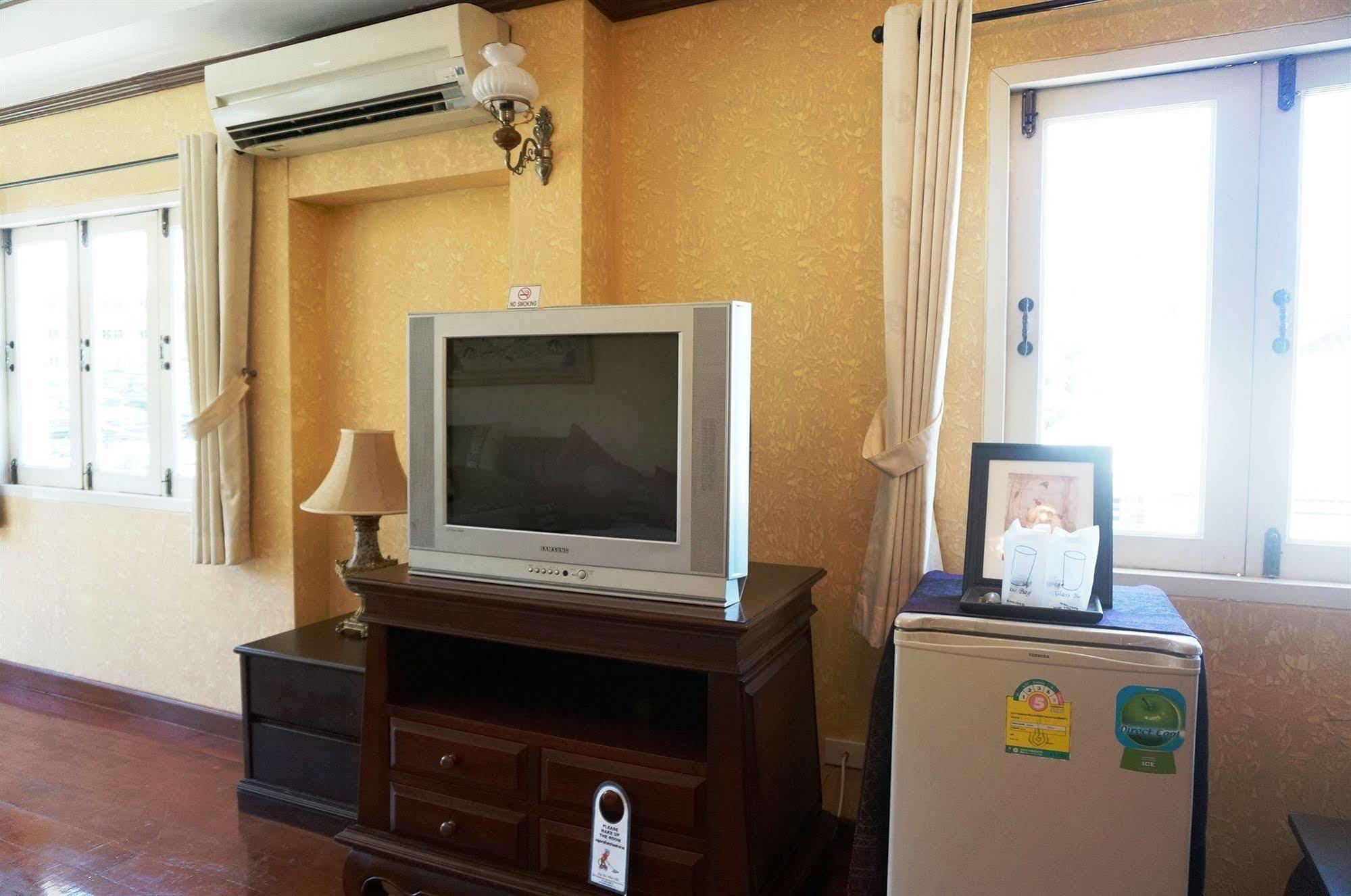 White - Sha Certified Hua Hin
