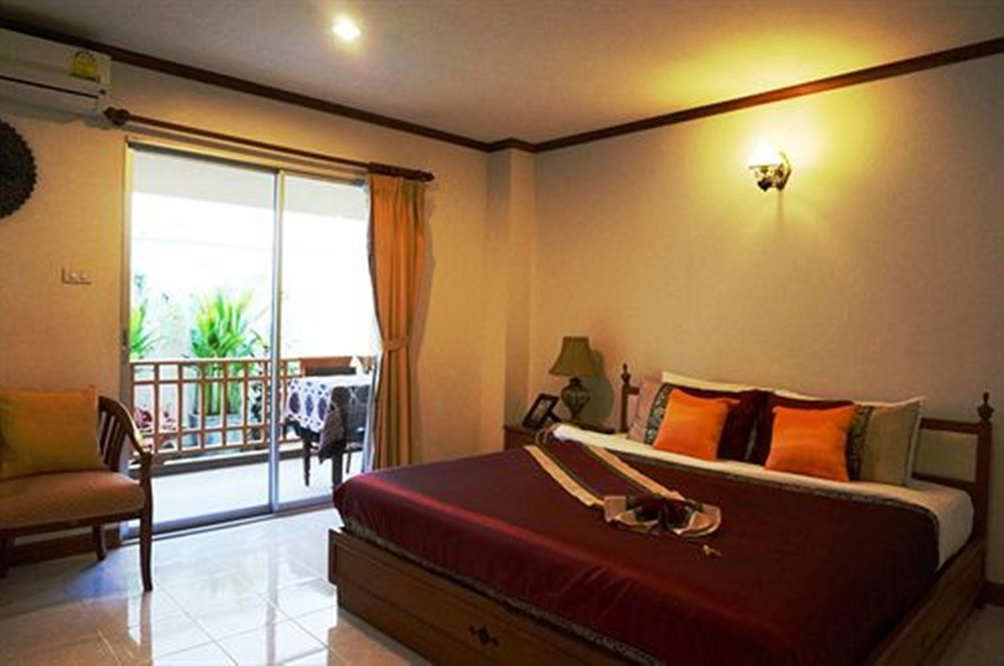 White - Sha Certified Khách sạn 2*