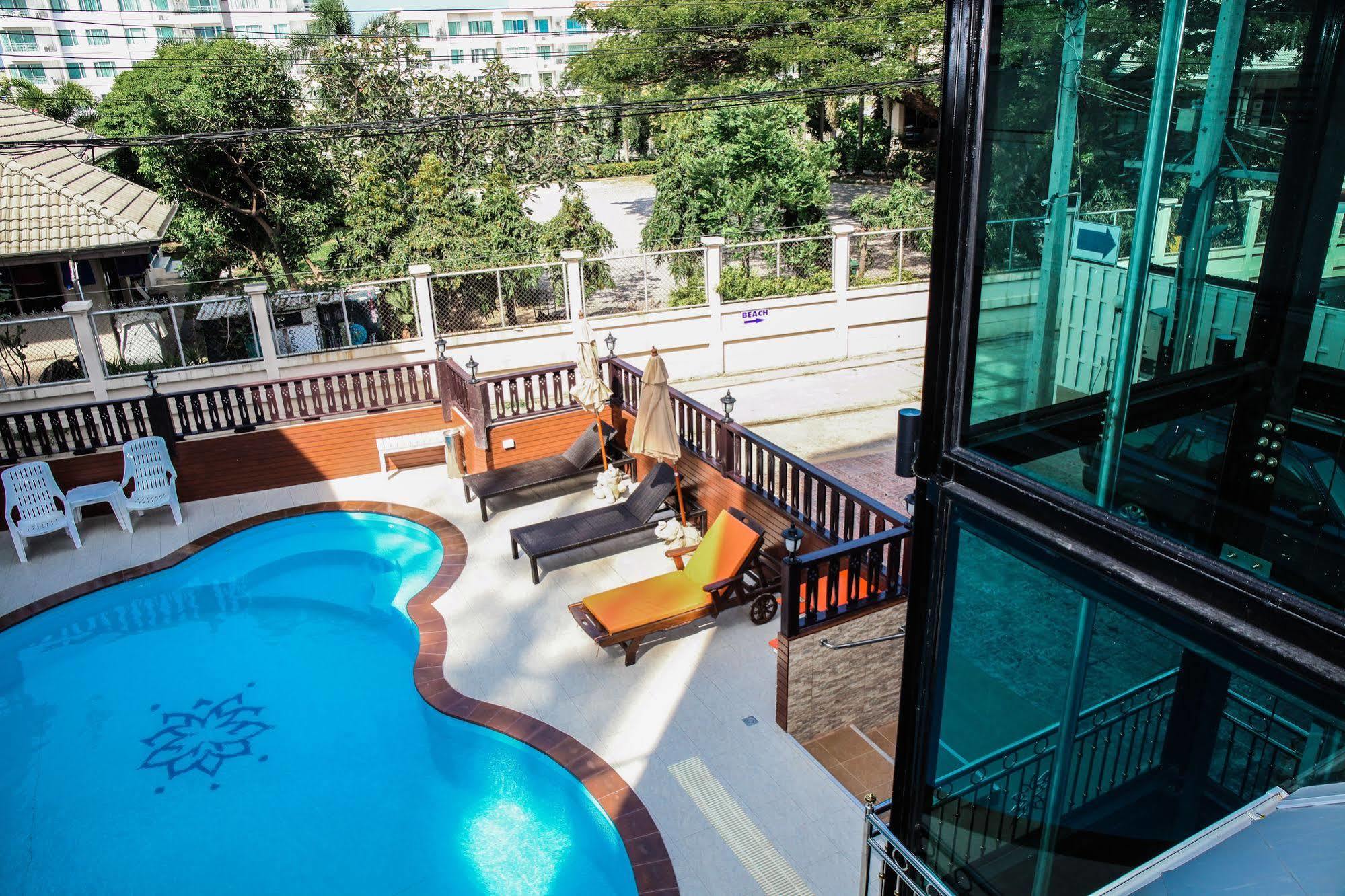 Khách sạn White - Sha Certified 2*