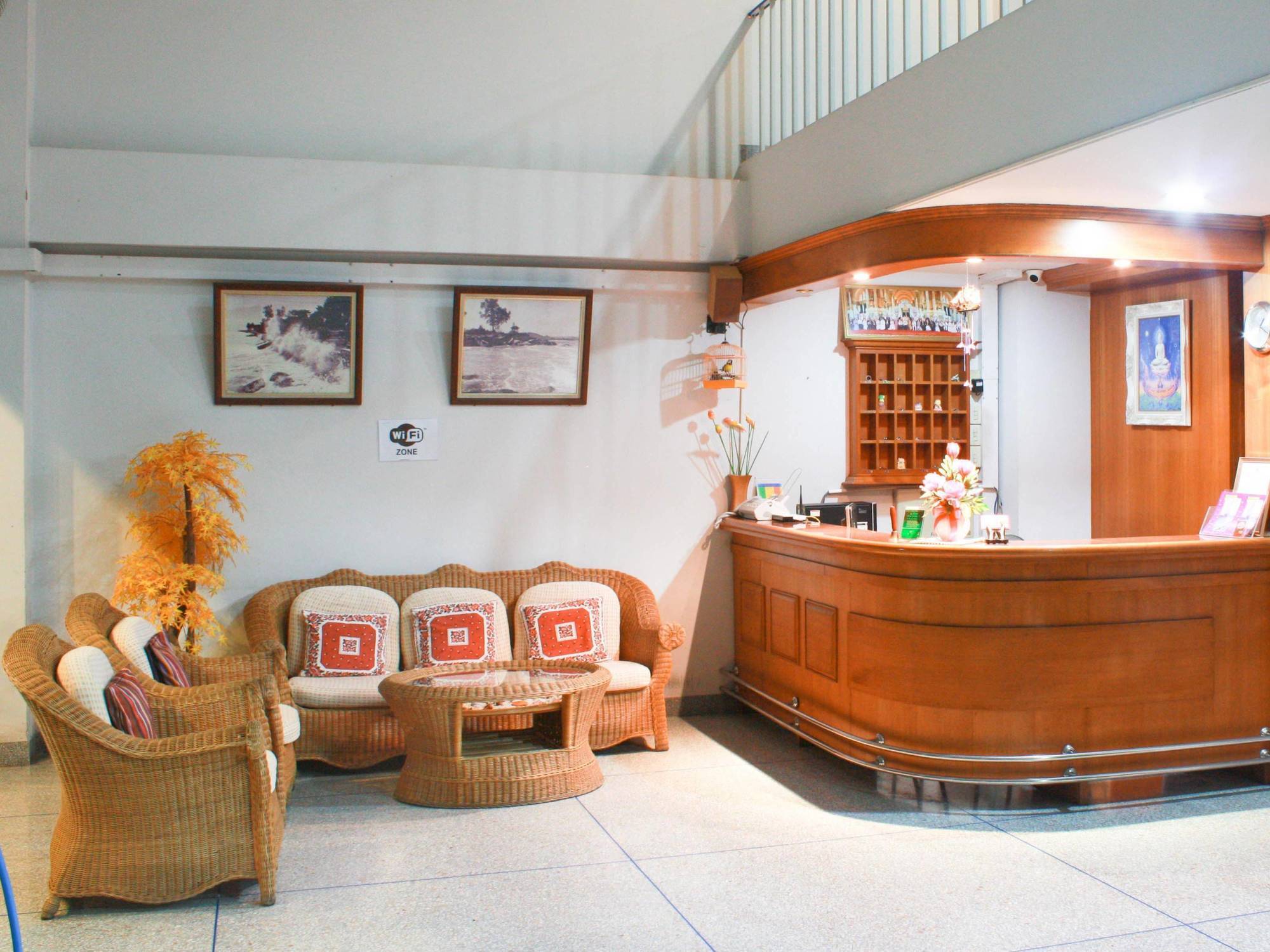 Hotel Thasanee