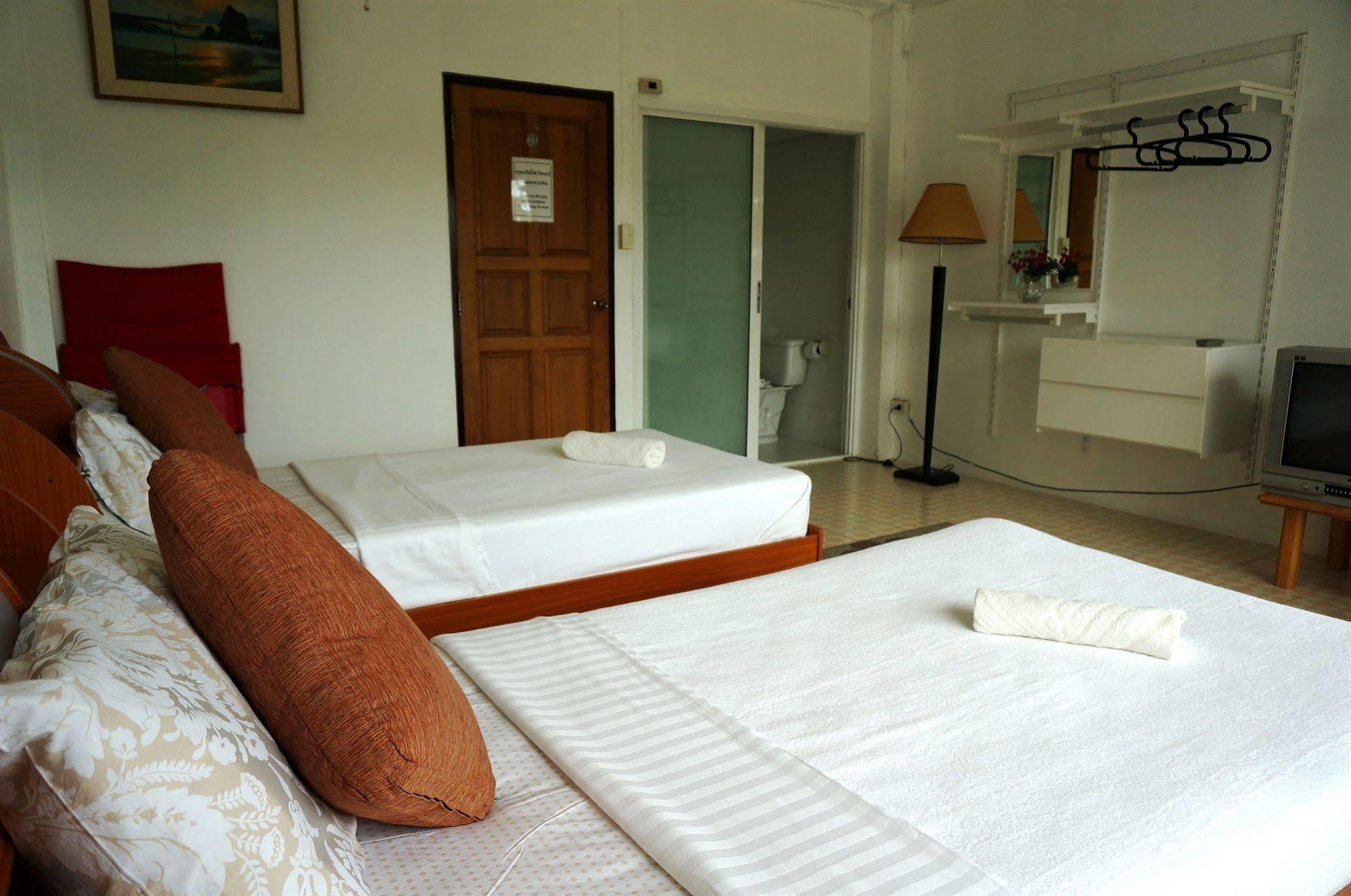 Corner Cafe Bed & Breakfast
