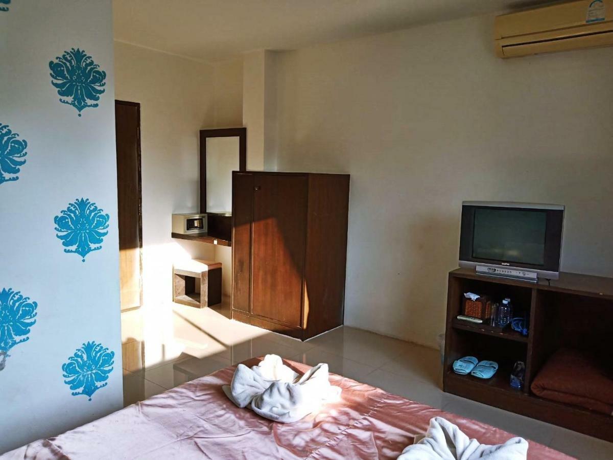 Baan Kanta Hotel 2*