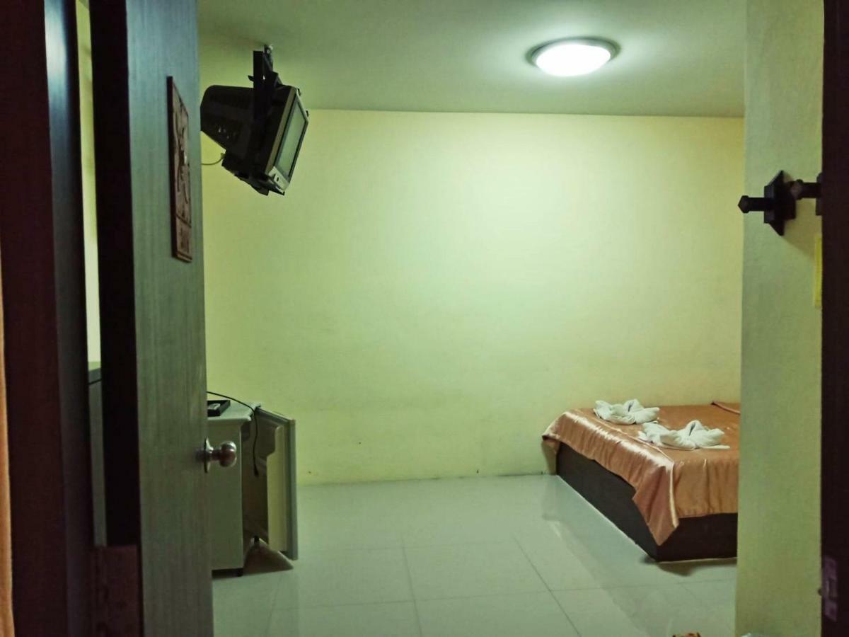Hotel Baan Kanta HHQ