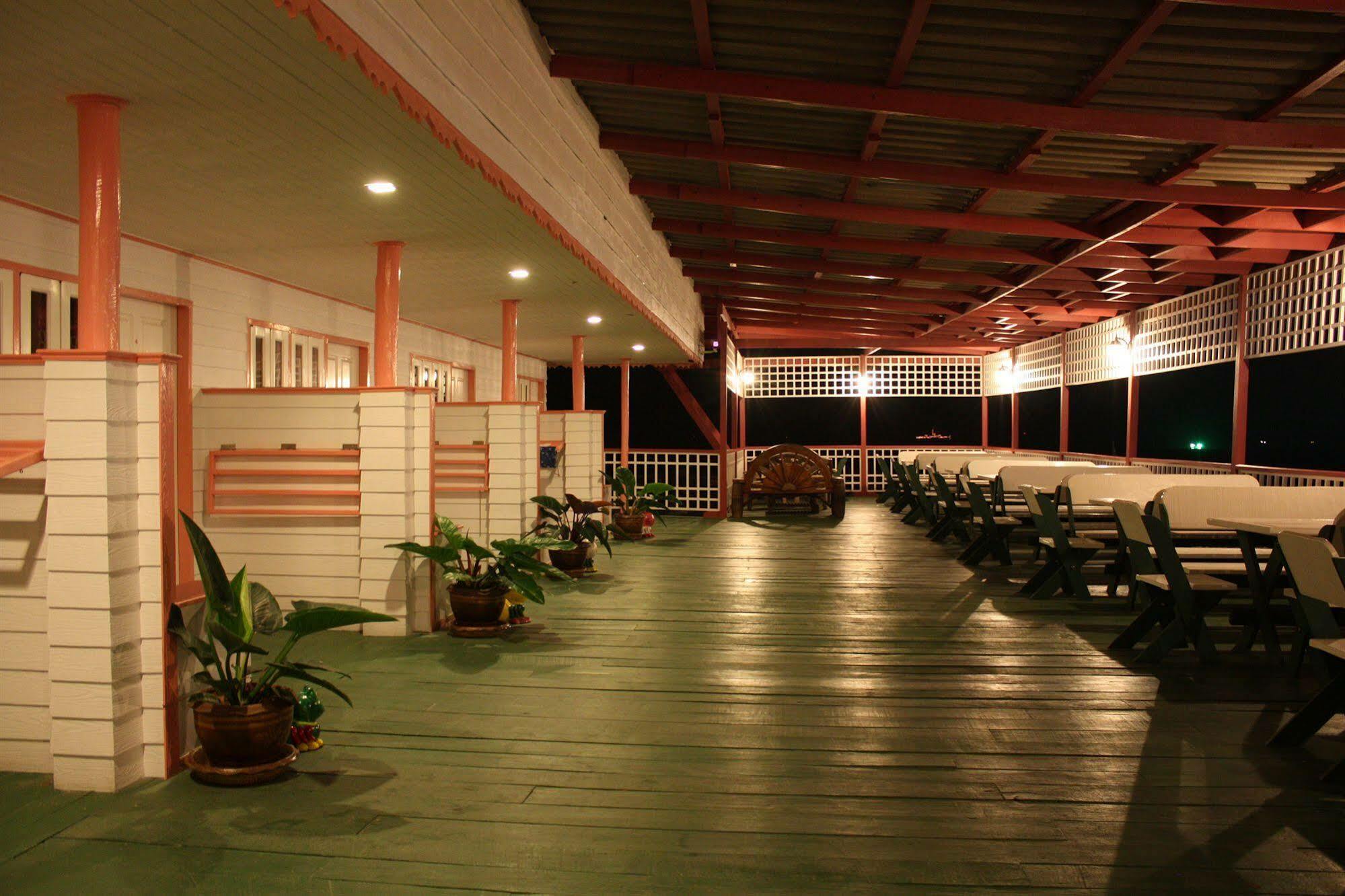 Mod Guest house 2*