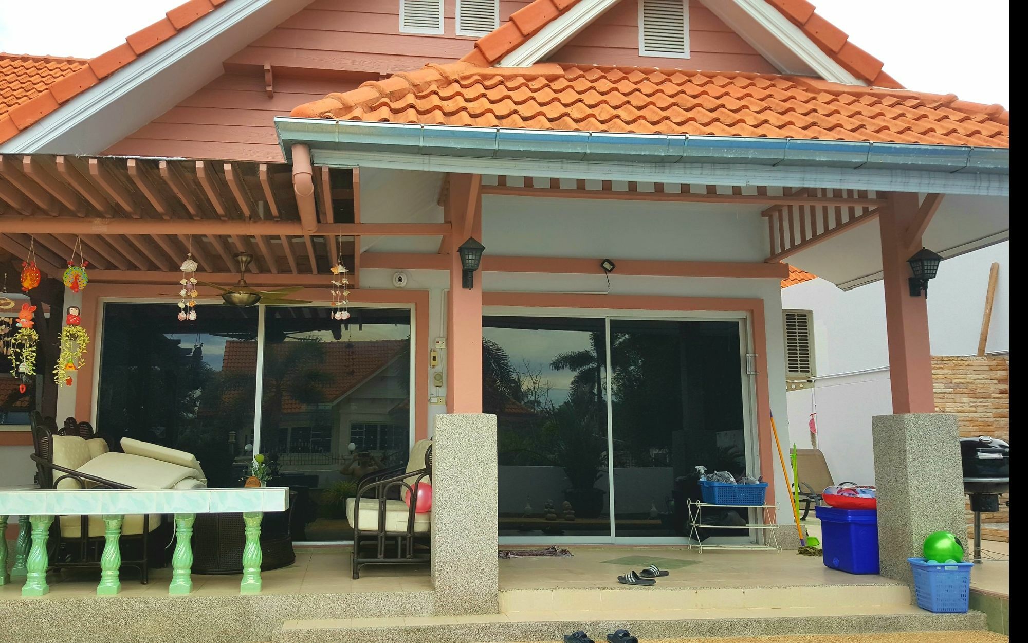 Kae-kai Pool Apartment
