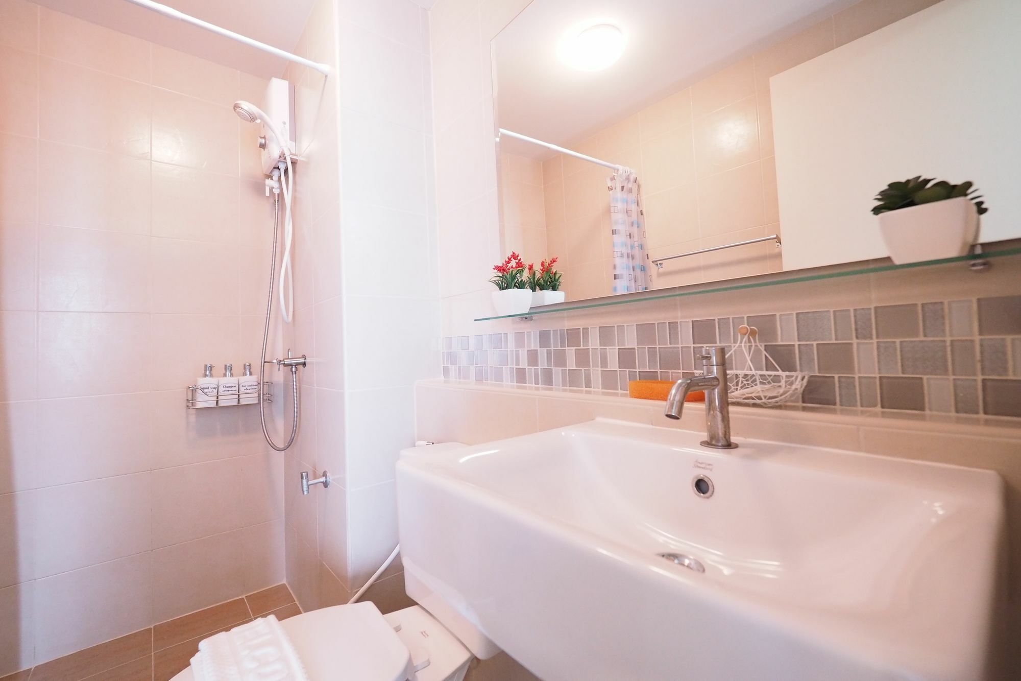 Abundance Baan Imm-aim Apartment *