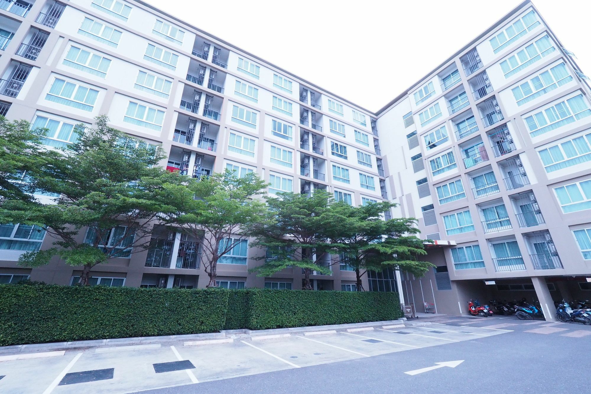 Abundance Baan Imm-aim Apartment *