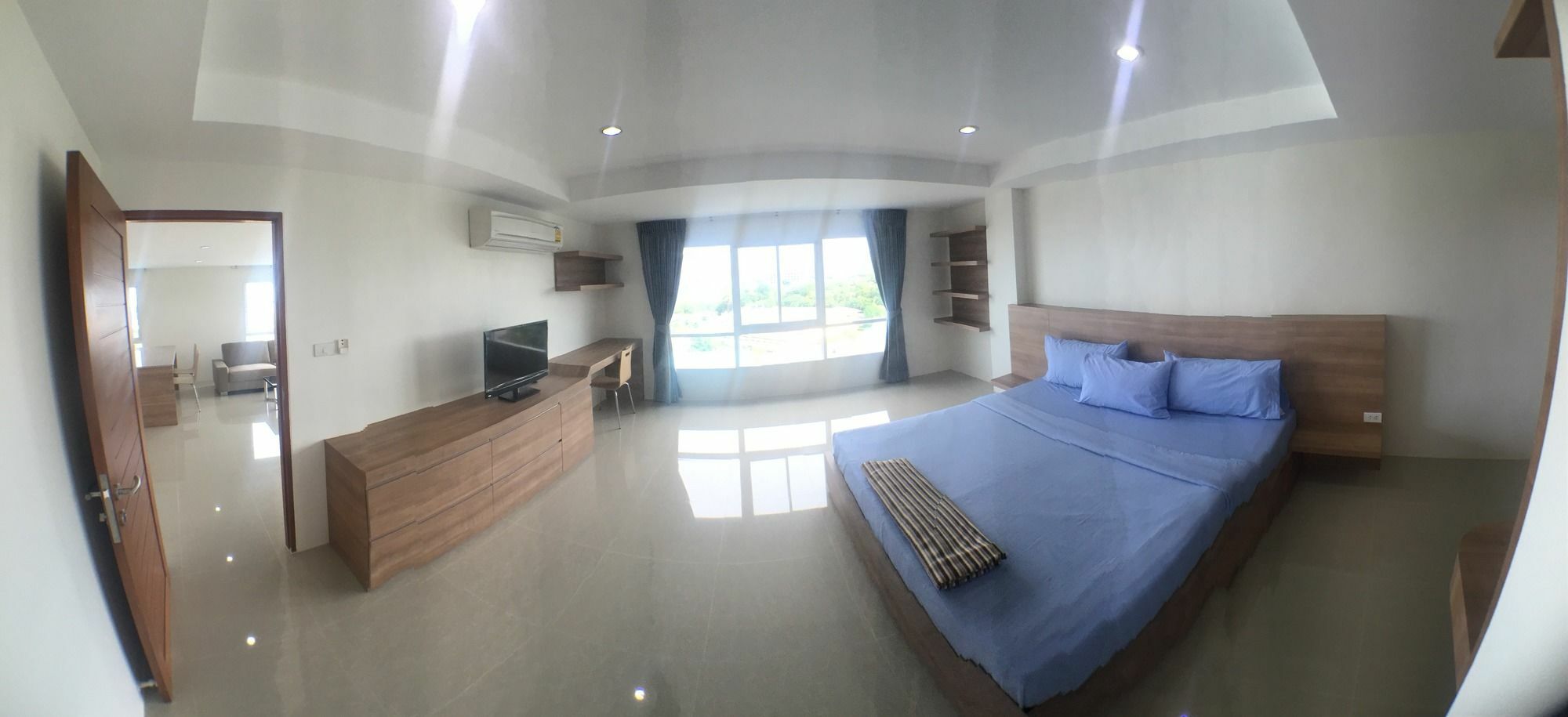 The Precious Aparthotel 3*