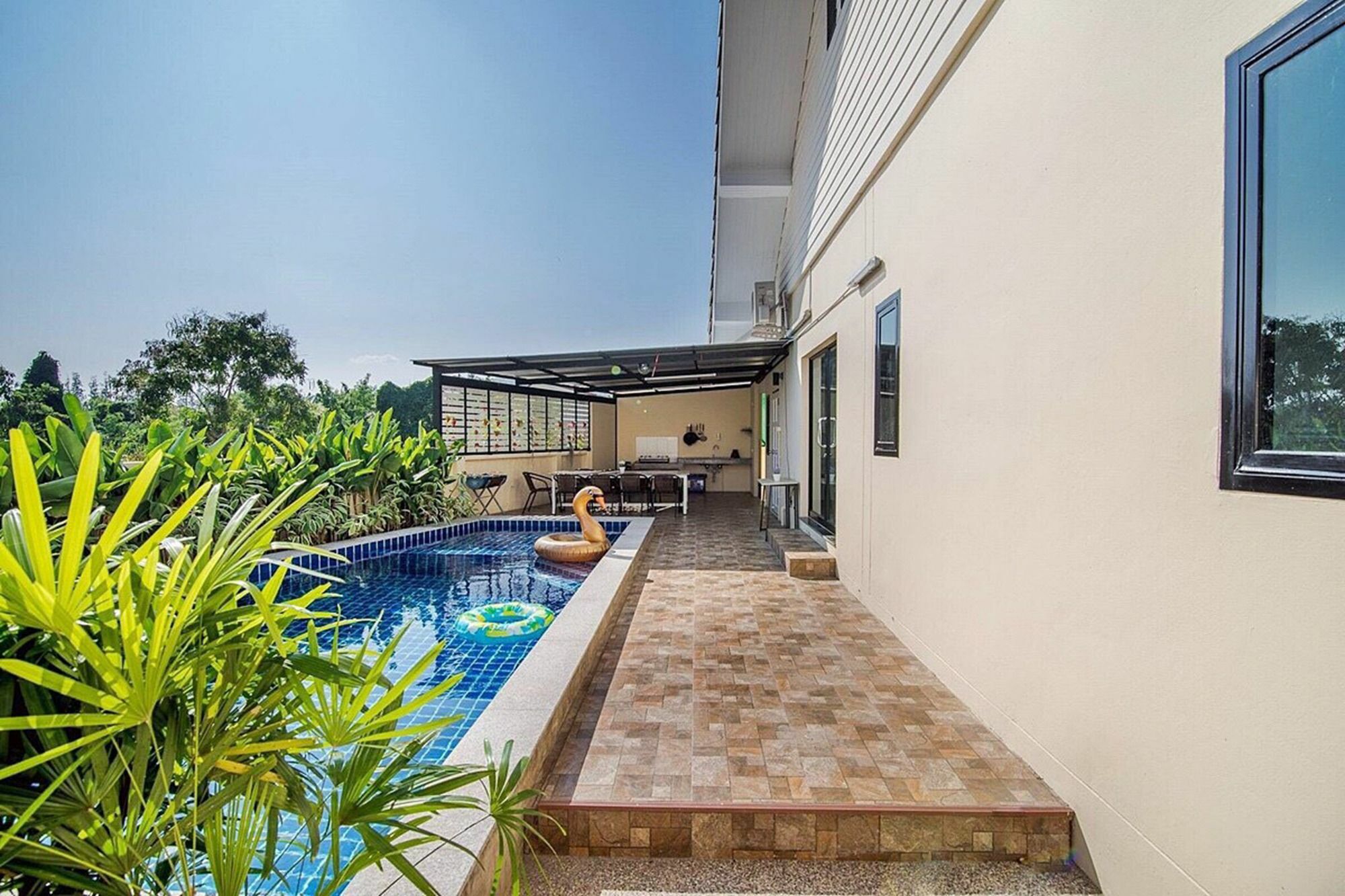 Great D Pool Villa *