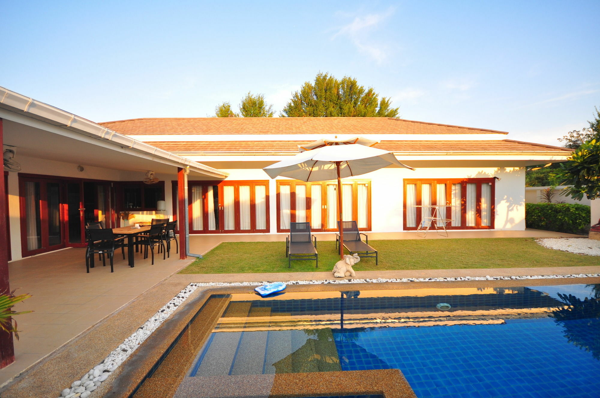 Holiday home ทิวาพูลวิลล่า Thiva Pool *