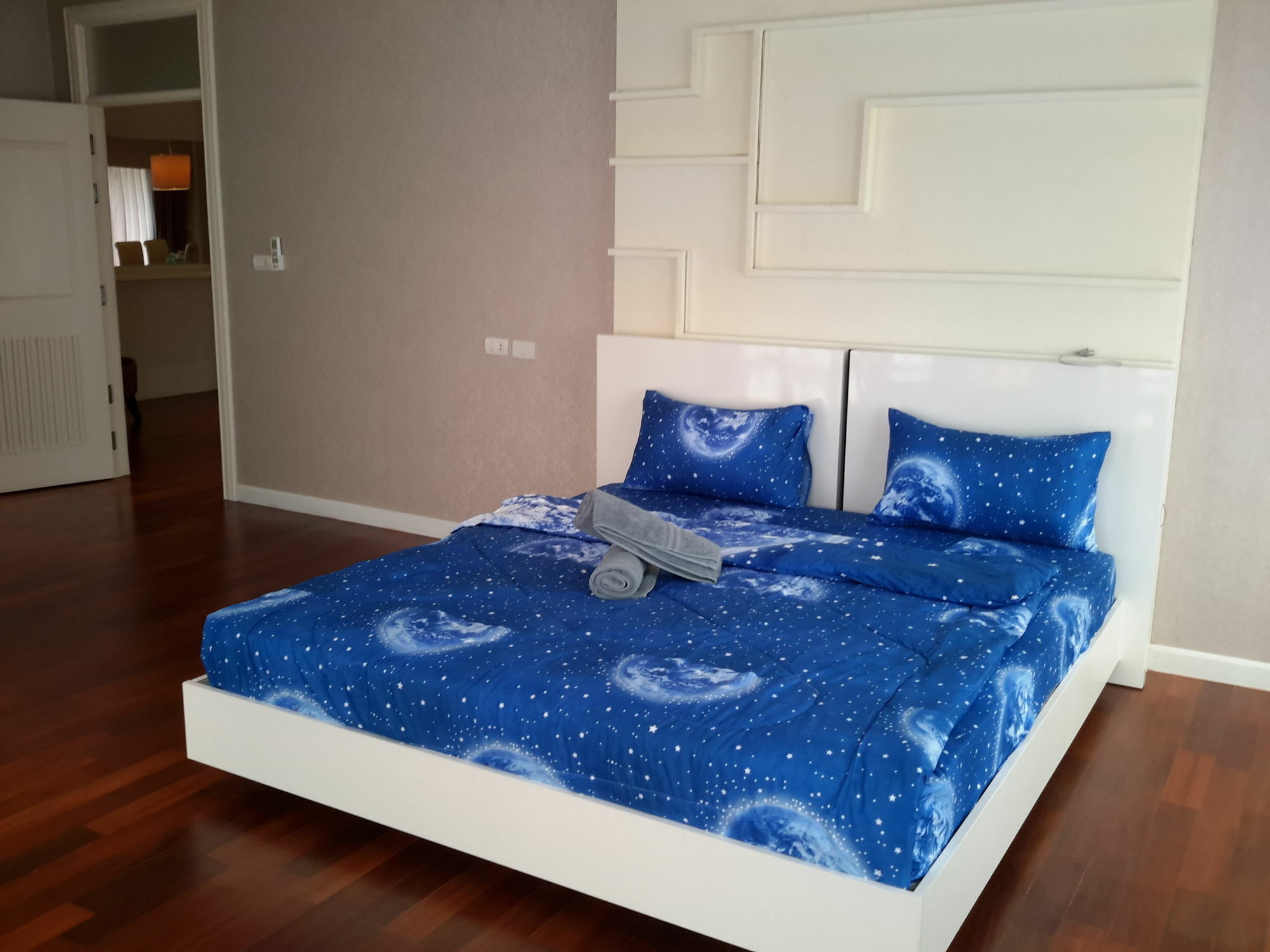 Beachfront Family Penthouse * Hua Hin