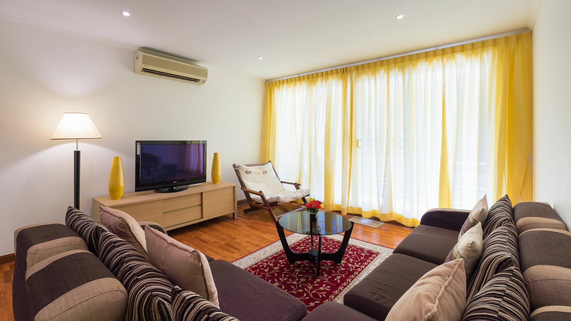 Baan Sanploen Beachfront Căn hộ *