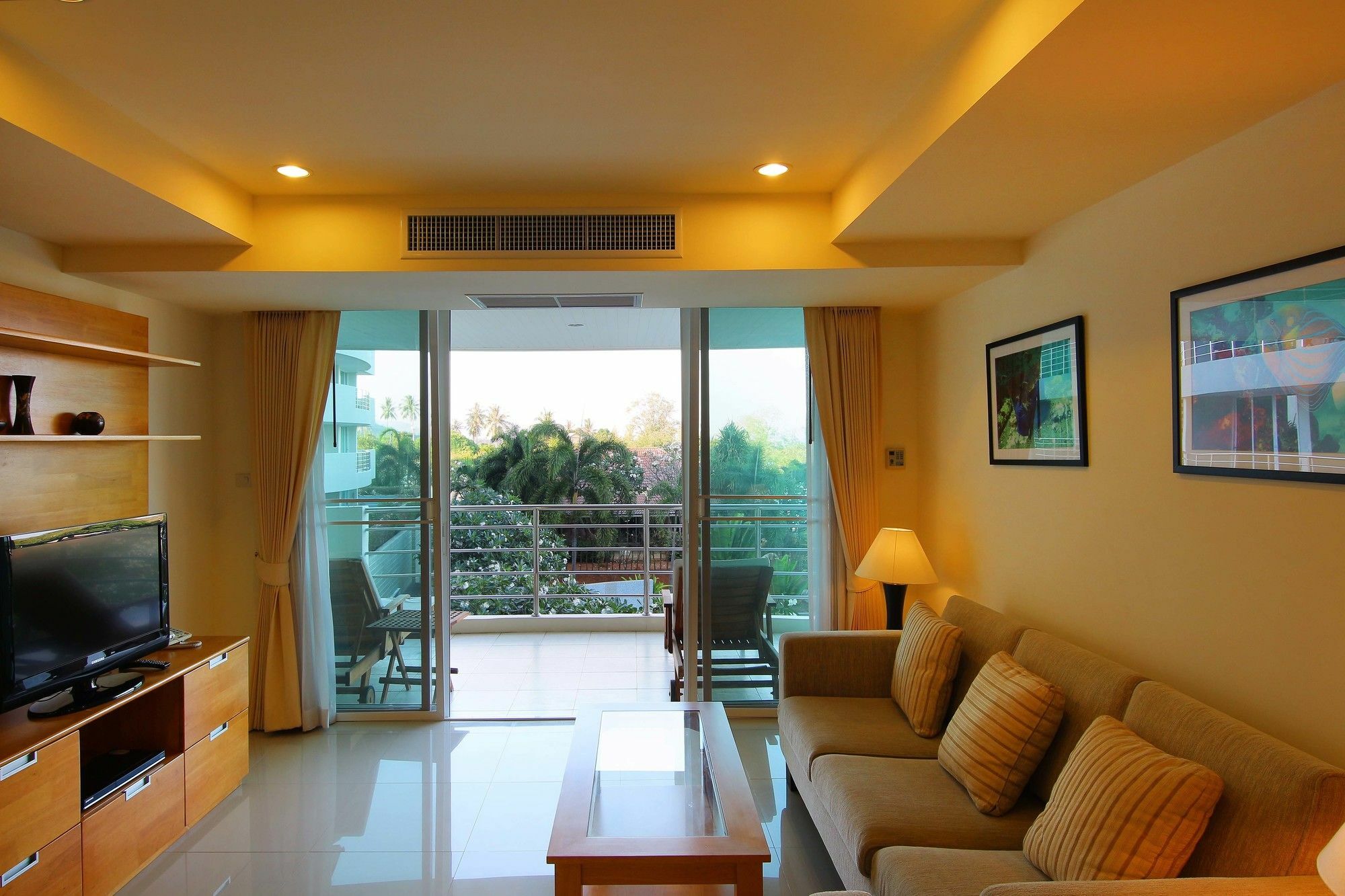 Hotel Searidge By Natavisan Hua Hin