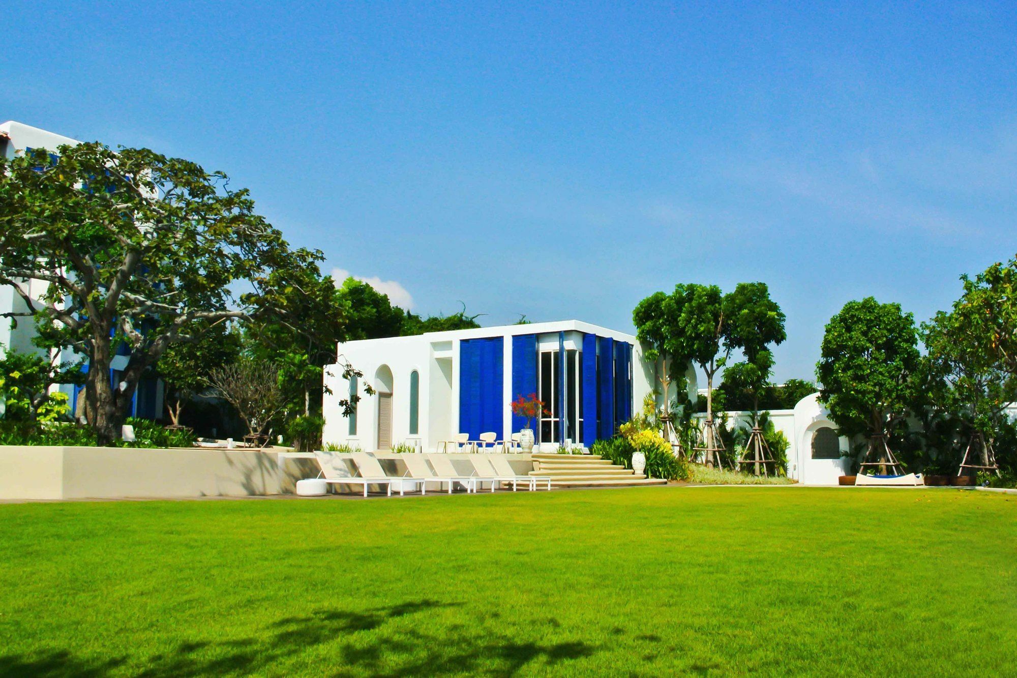 Hotel Chelona By Favstay 3*