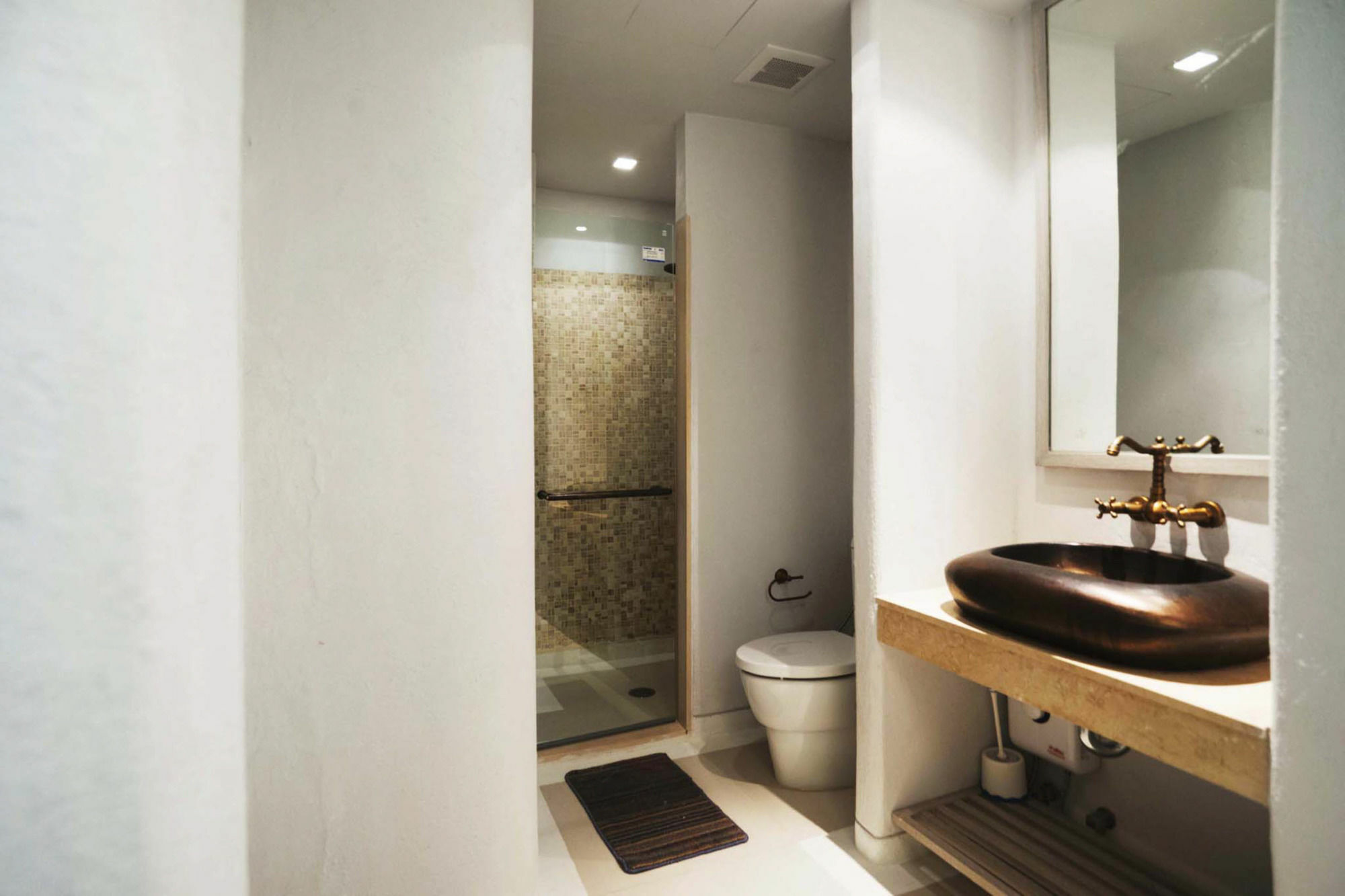 Hotel Chelona By Favstay Hua Hin