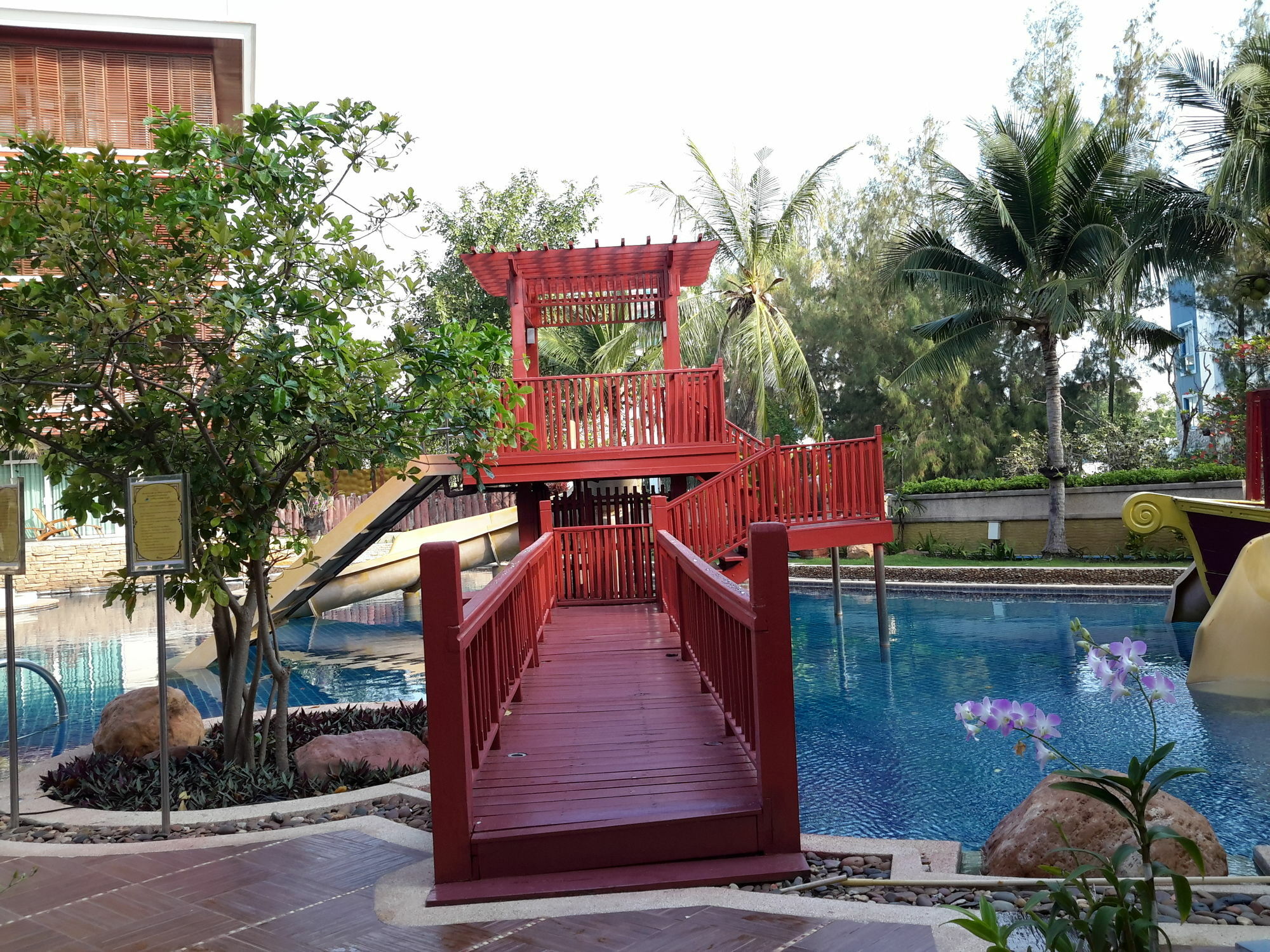 Beachfront Family Penthouse Hua Hin