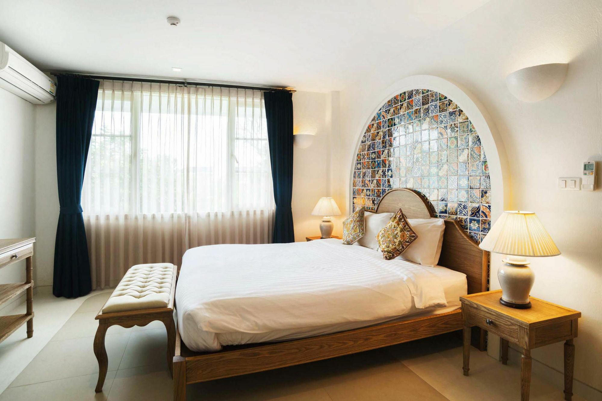 Hotel Chelona By Favstay Hua Hin