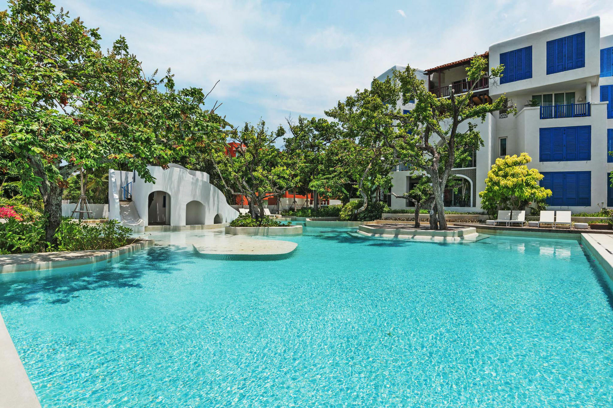 Hotel Chelona By Favstay Hua Hin