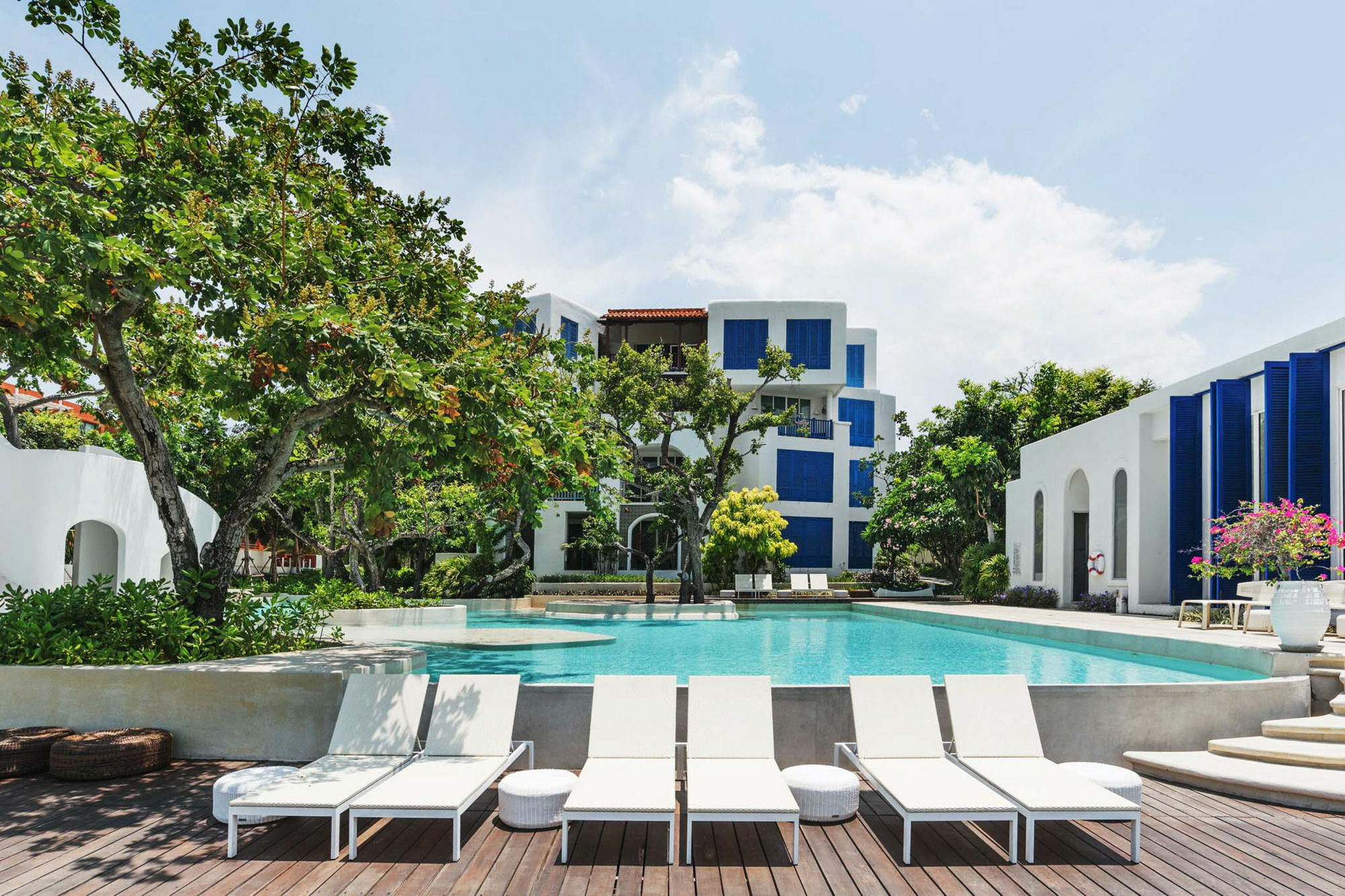 Chelona By Favstay Hotel 3*