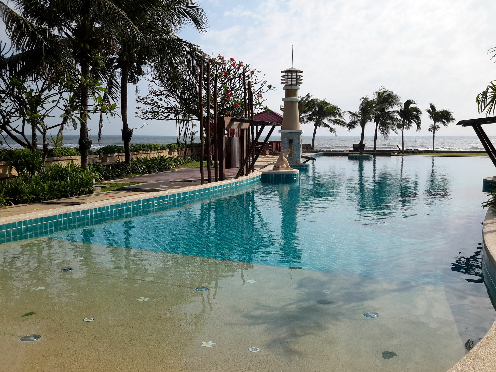 Beachfront Family Penthouse * Hua Hin