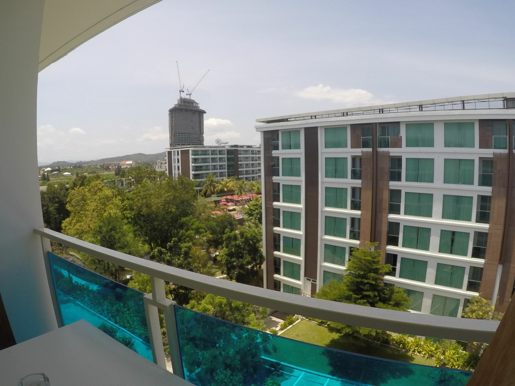 My By Hip Apartment *
