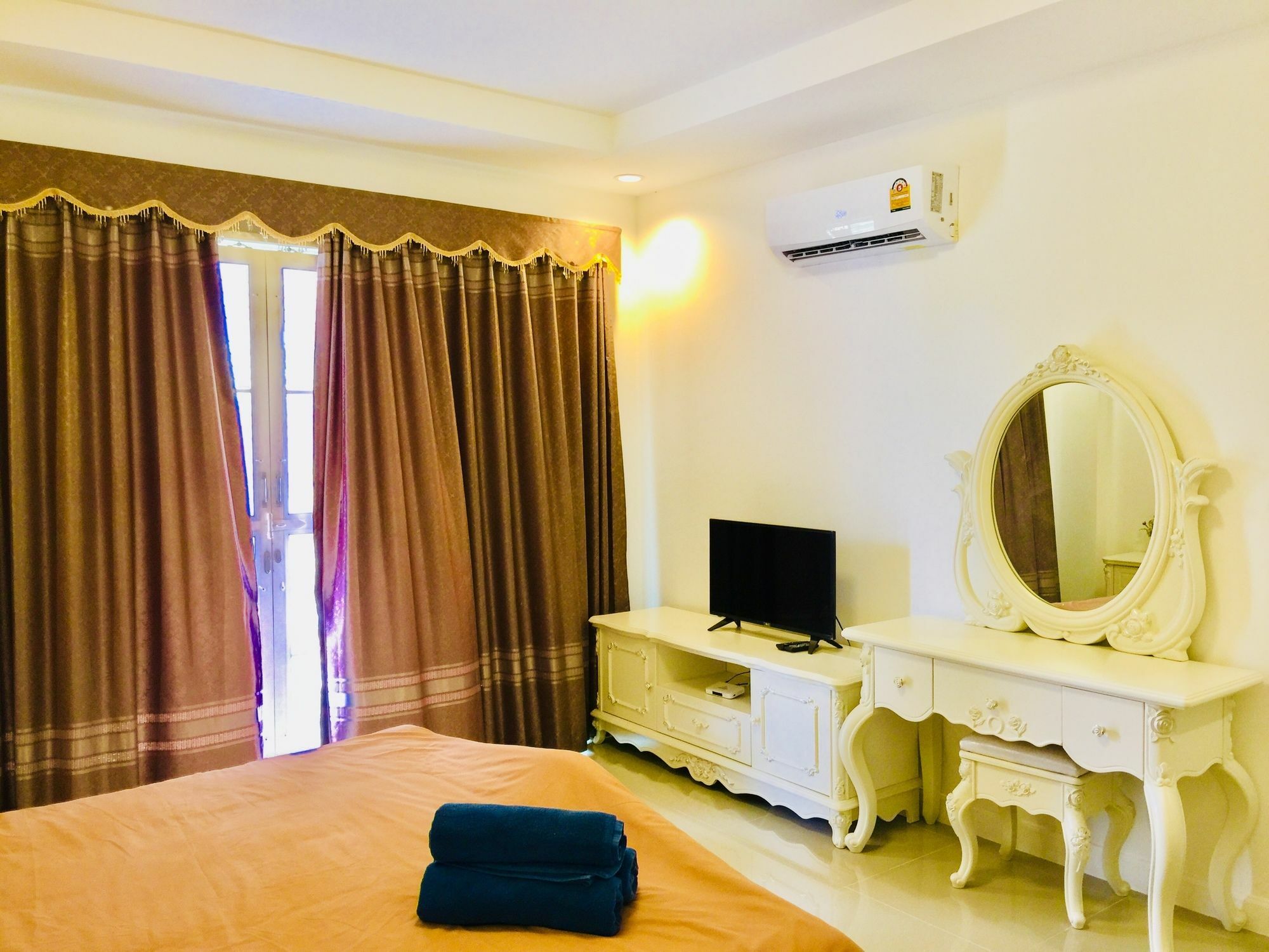 Numsai Pool Villa *