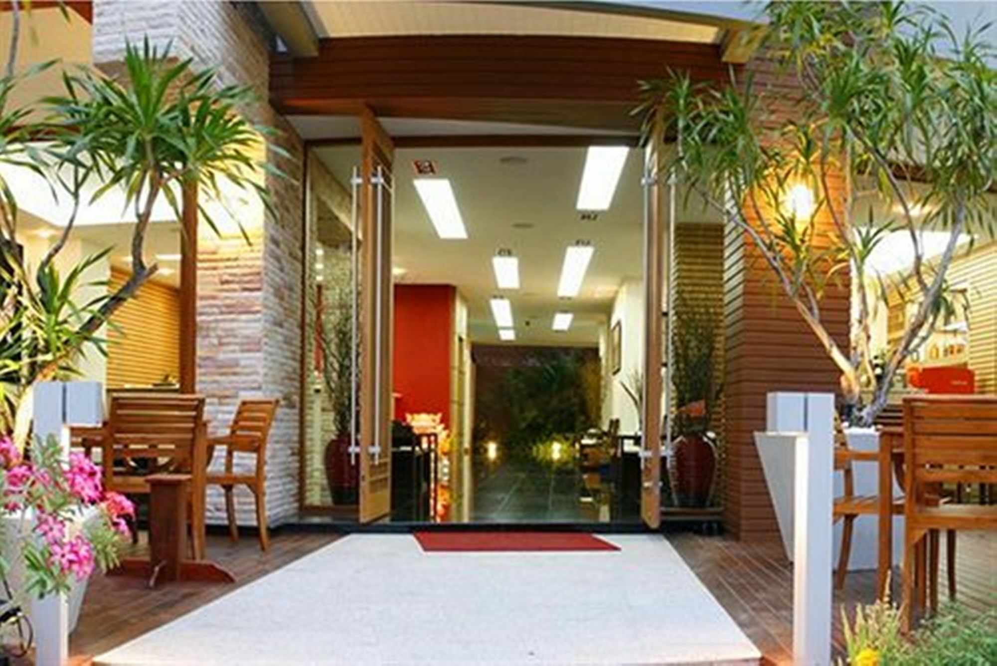 Hotel My Place @ 2*