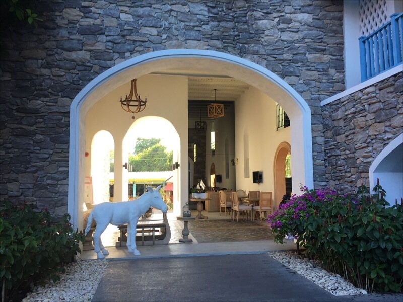 The Chelona Pool Access By Away Apartment *