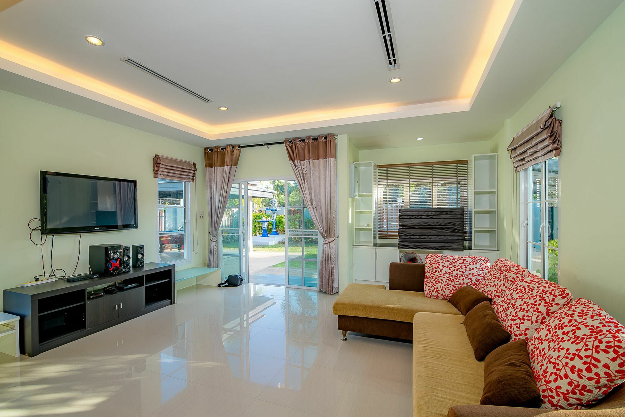 Baan Arpo Pool *