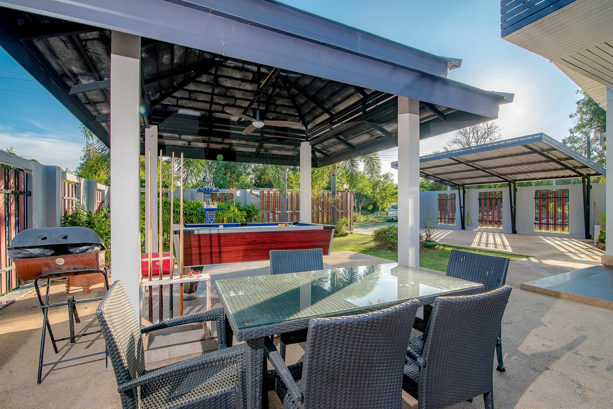Baan Arpo Pool *