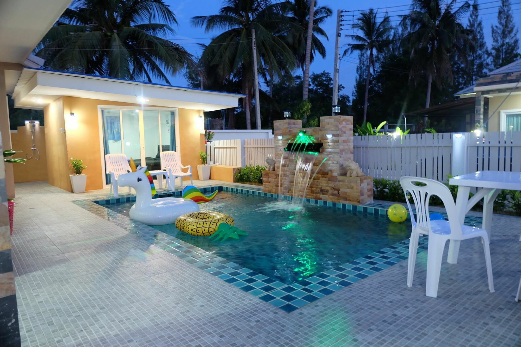 Milin Pool Villa *