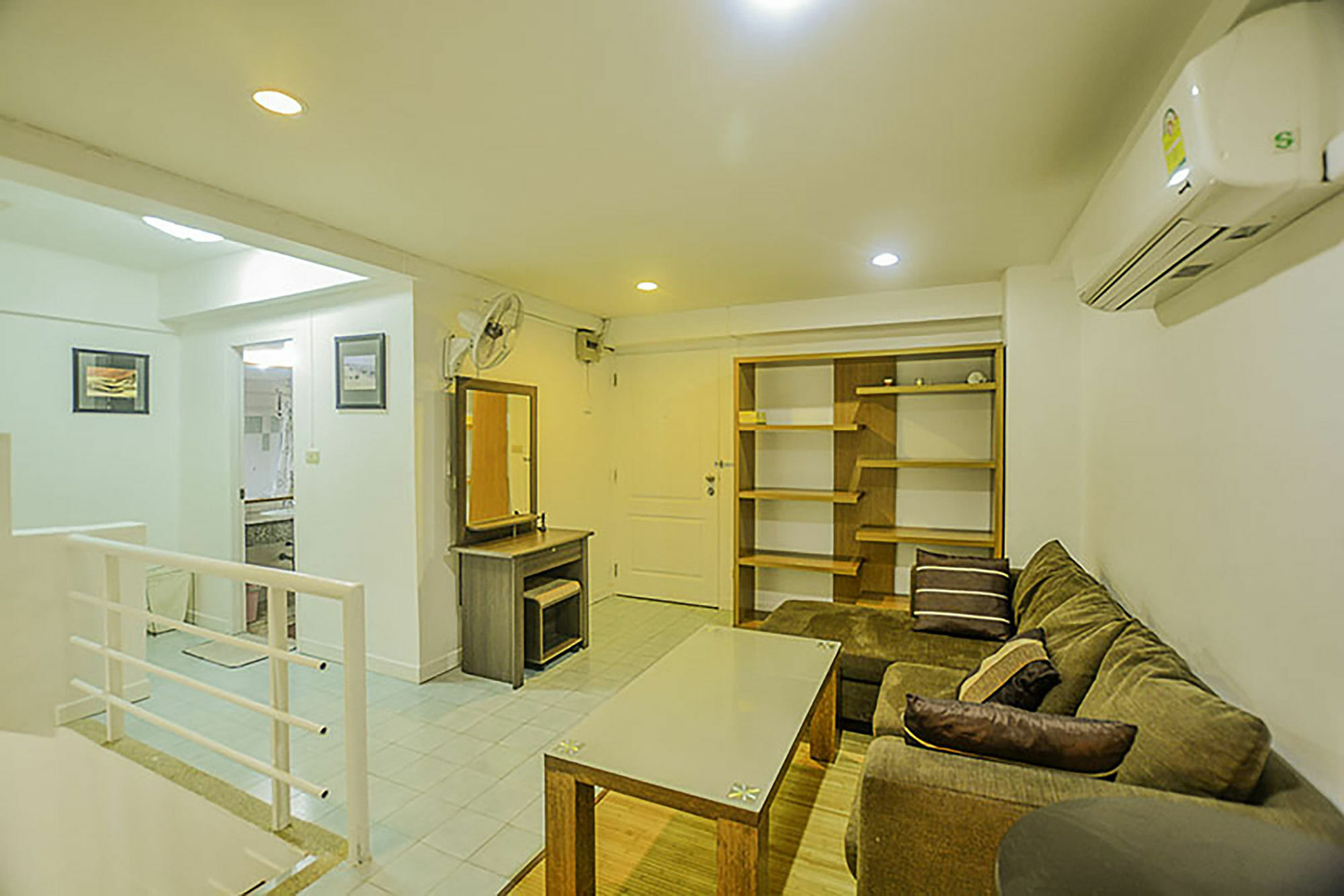 Hin Num Sai Suay By Puppap * Hua Hin