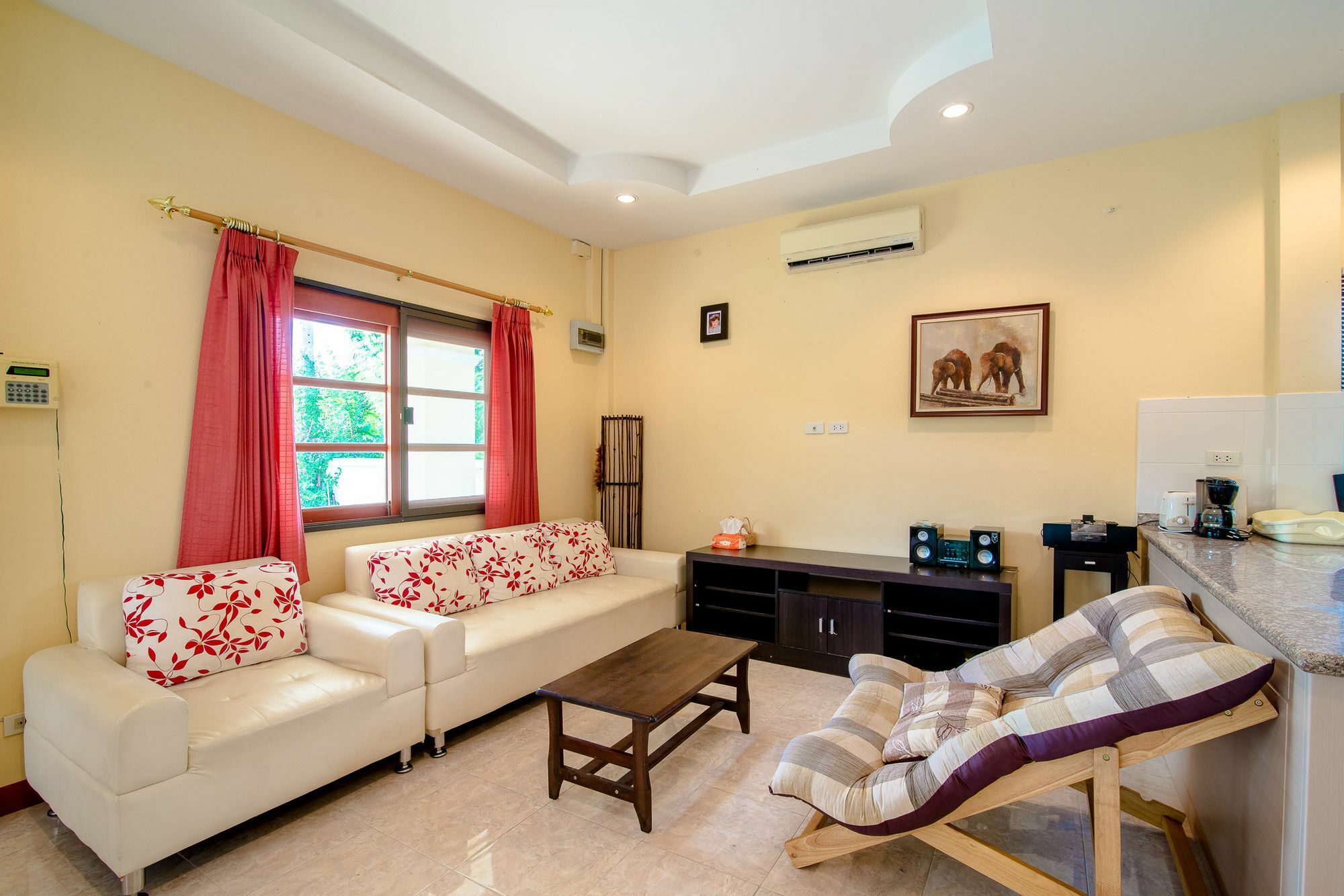 Baan Uptown Pool Villa