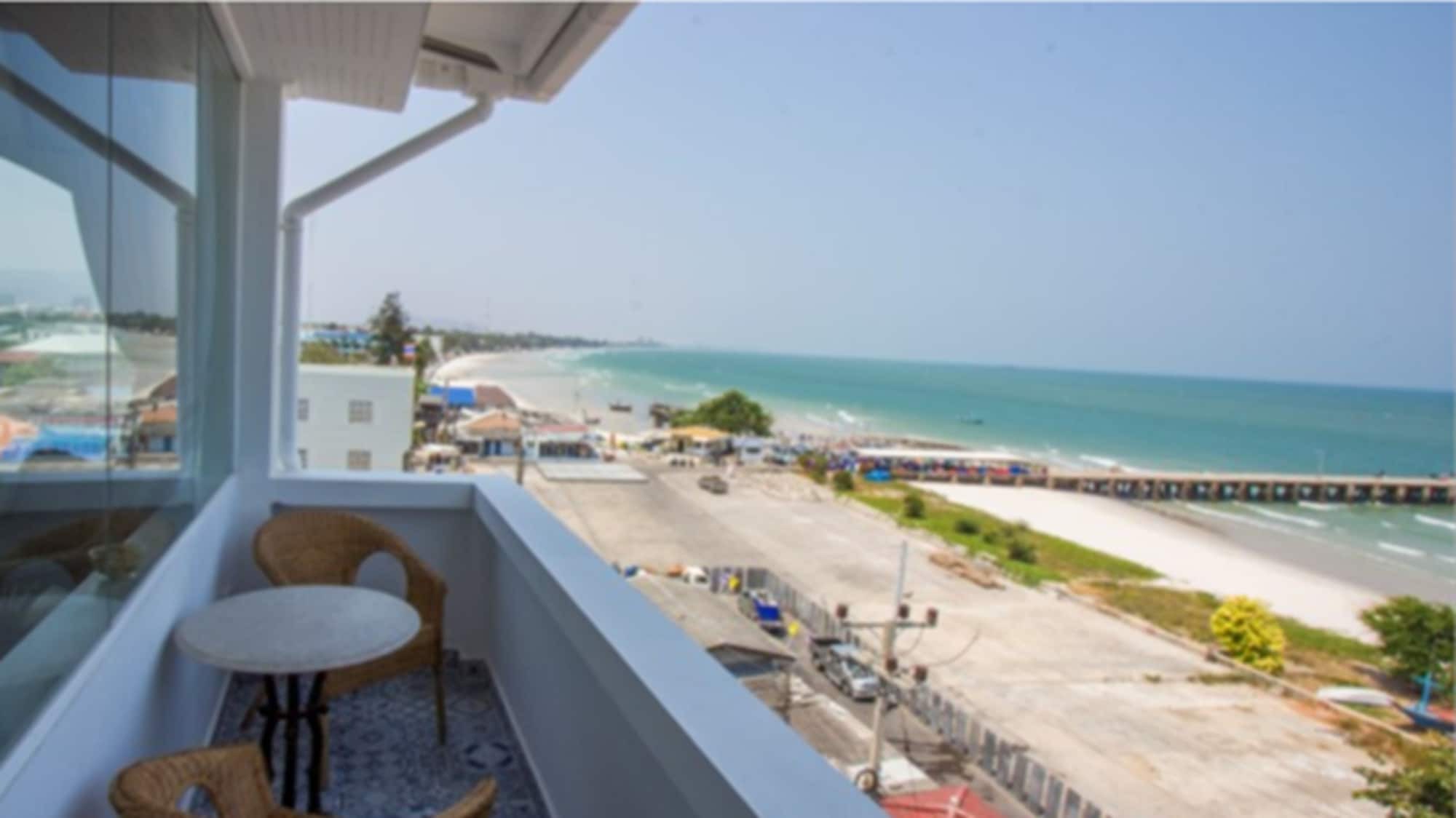 Hotel Buffalo Bills Hua Hin