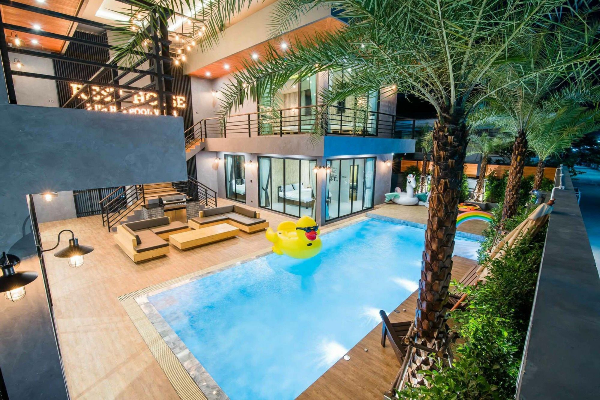 Rest House Pool Hua Hin