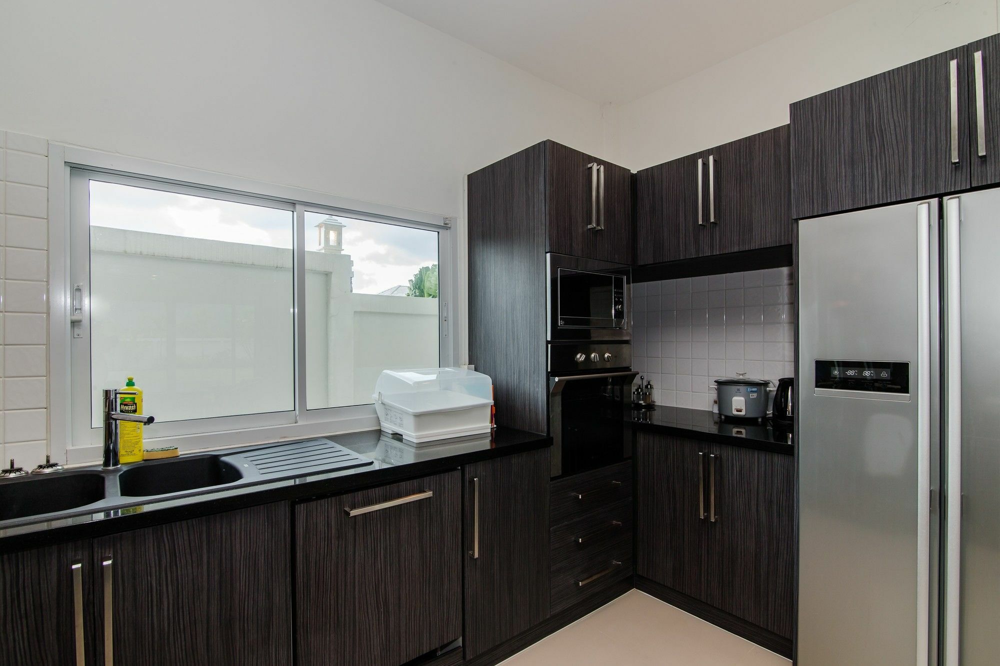 Private 4 Bedroom Pool L28 *
