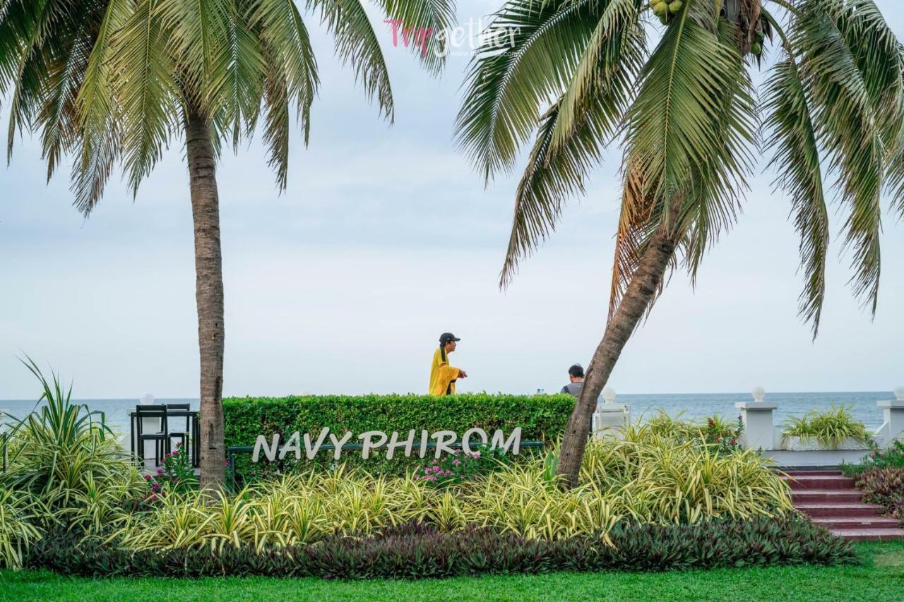 Navy Phirom 3*