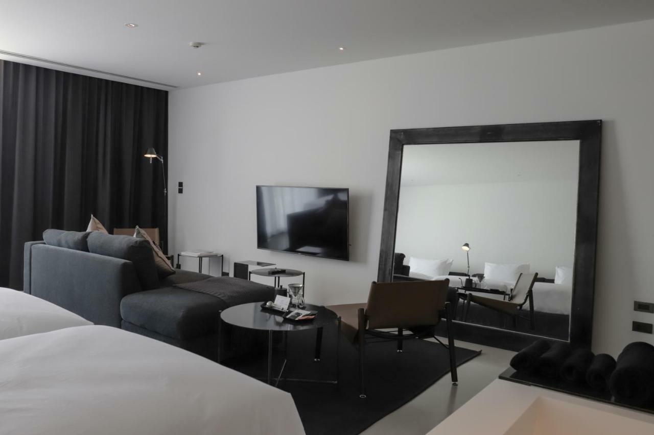 Hotel Chocolate Box 4*