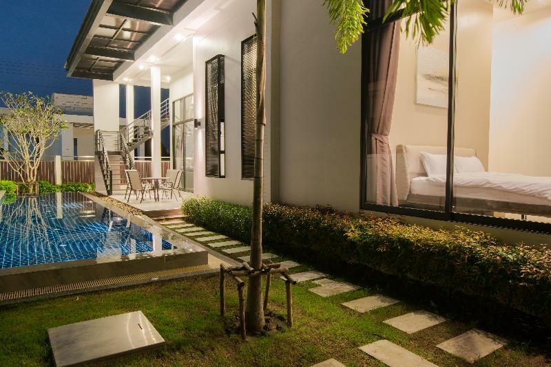 We By Sirin Pool Villa *
