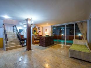 Bua Hotel