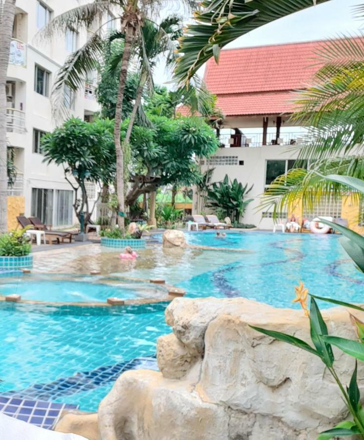 Hinnam Saisuay By One Hua Hin