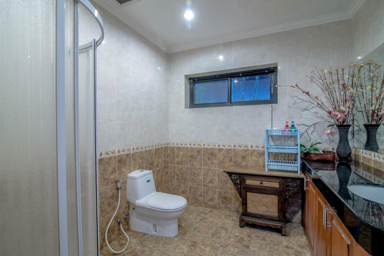 Villa ปาล์ม ปาร์ตี้ พูลวิลล่า Palm Party Hua-hin Pool Hua Hin