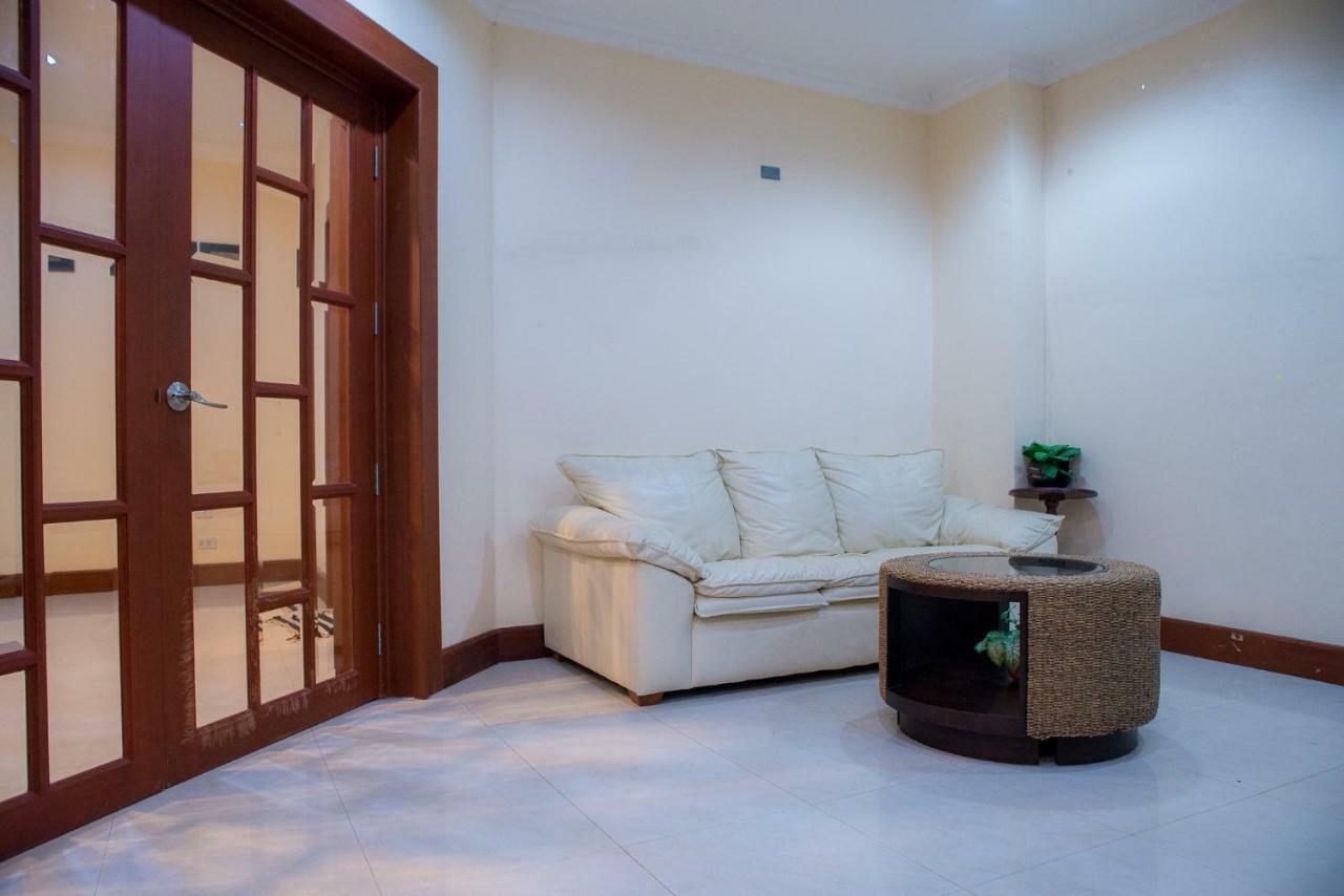 ปาล์ม ปาร์ตี้ พูลวิลล่า Palm Party Hua-hin Pool Villa *
