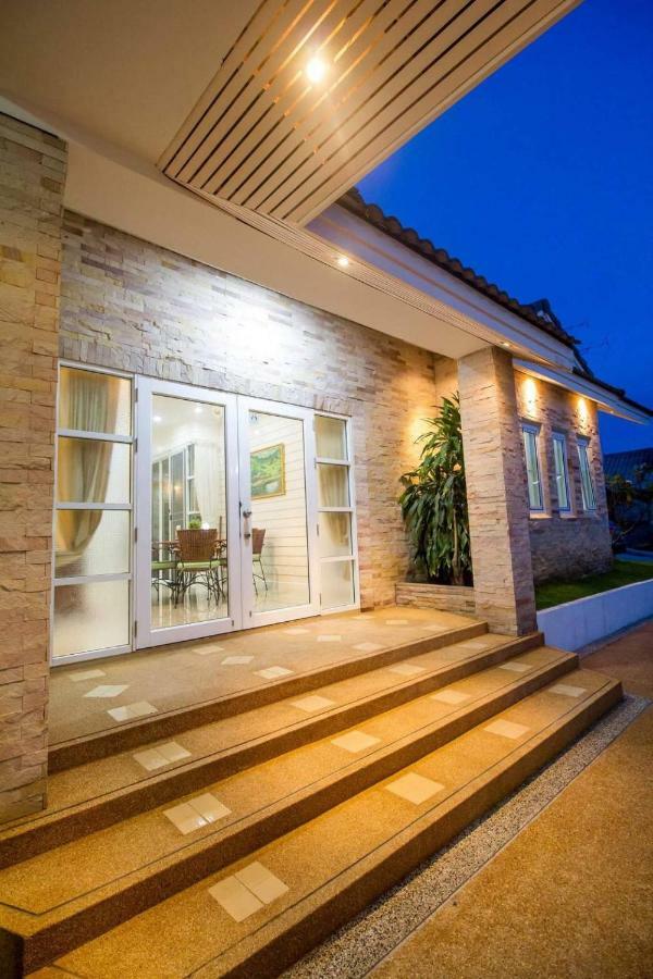 Baan Khao Noi Pool Hua Hin
