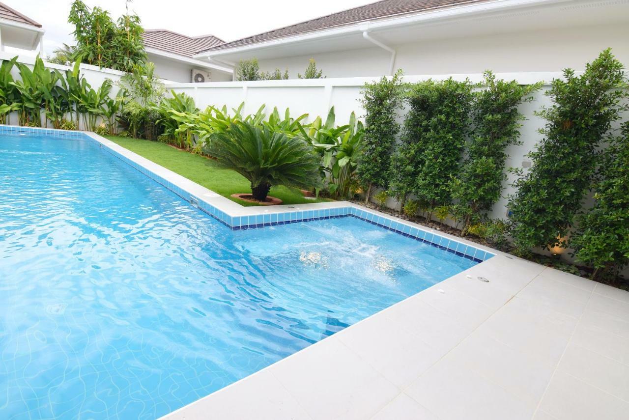Cattleya Villa *