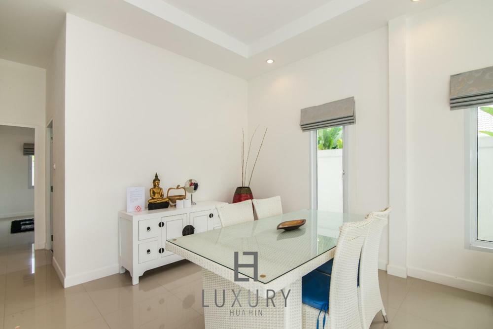 Villa Pool With 4 Bedrooms L50 Hua Hin